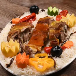 نفر لحم مندي  - مع رز مندي